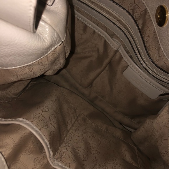 Michael Kors Purse 👜 - Picture 3 of 3